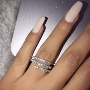 Cute & Sparkly Diamond Swirl Ring